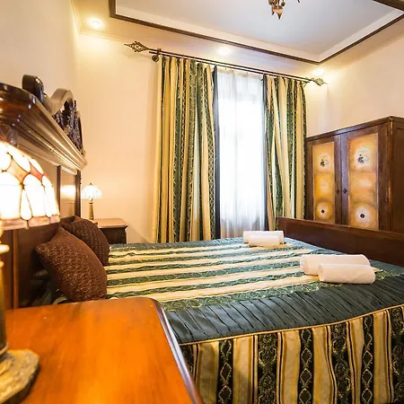 Ξενοδοχείο Kraft Boutique Apart-hotel 3*